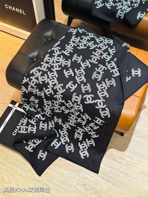 Chanel silk scarf 90X90cm E051722